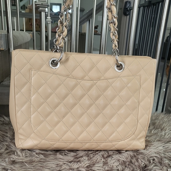 *SOLD* Chanel GST Grand Shopping Tote Bag - Picture 2 of 16